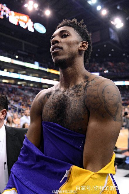 英超前瞻：曼联状态回暖期待连胜，西汉姆联进攻核心停赛（英超展望：曼联回勇冲击连胜，西汉姆进攻核心停赛缺阵）