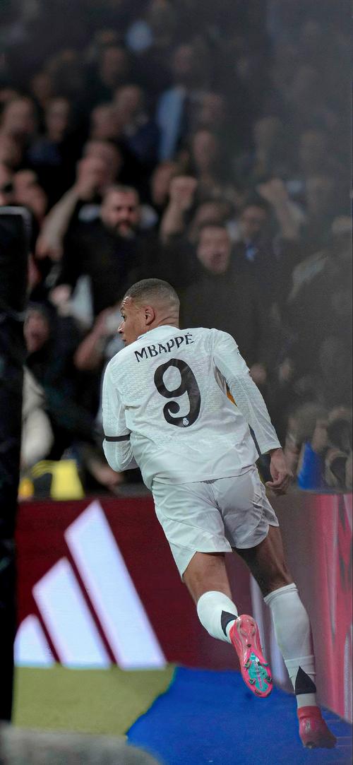 哈萨克斯坦足球超级联赛：13座城市的14支球队（哈萨克斯坦足球超联赛：14队分布在13座城市）