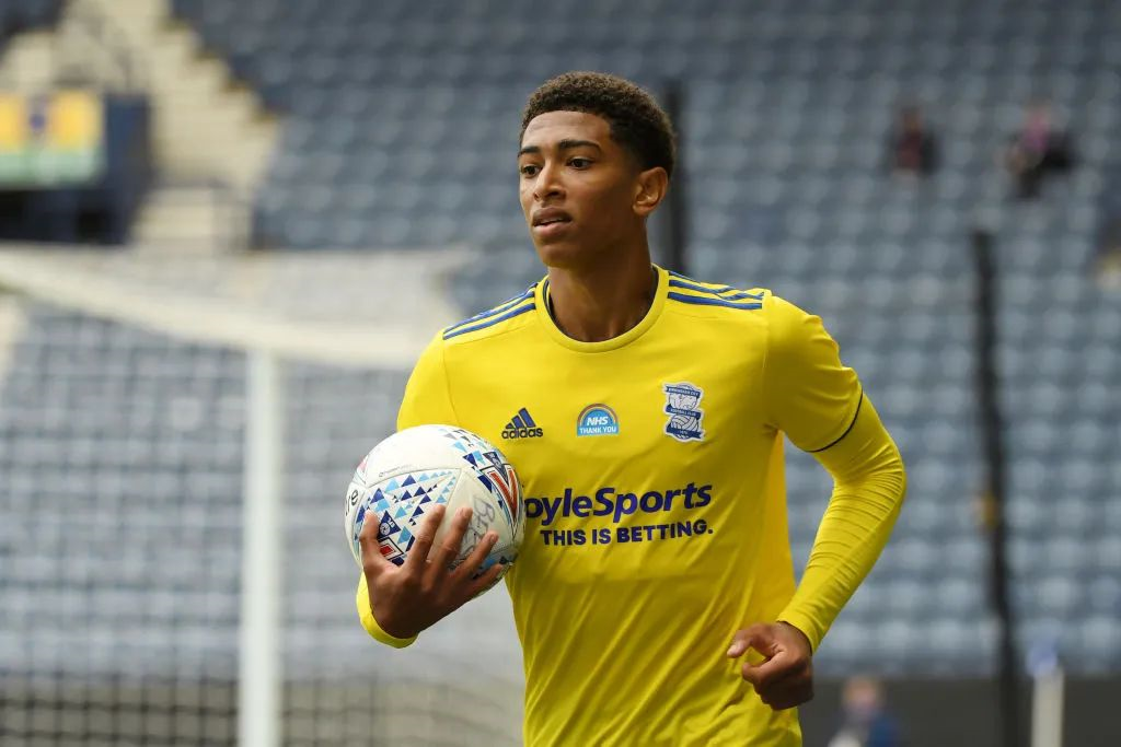 161球，劳塔罗升至国米队史射手榜并列第四（劳塔罗第161球，追平国米队史射手榜第四位）