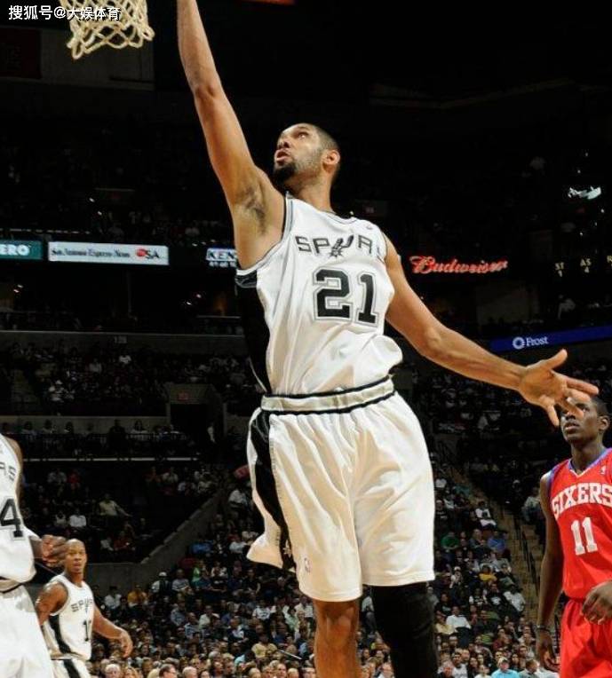 罗马诺独家：奥罗斯科已启程前往英格兰，即将加盟曼联（罗马诺独家：奥罗斯科飞赴英伦，曼联签约在即）