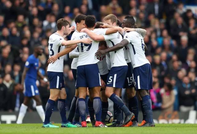 字母哥复出空砍30+15，库兹马20分，雄鹿不敌尼克斯（字母哥复出砍下30+15仍难救主，库兹马20分，雄鹿不敌尼克斯）